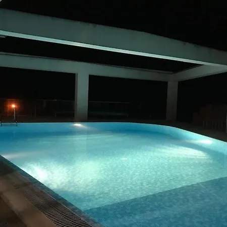Sun Vista Panoramica E Piscina Varadouro Apartmán Capelo