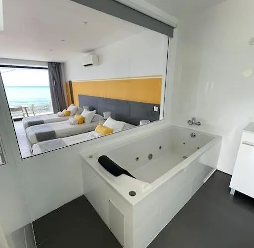 Sun Vista Panoramica E Piscina Varadouro